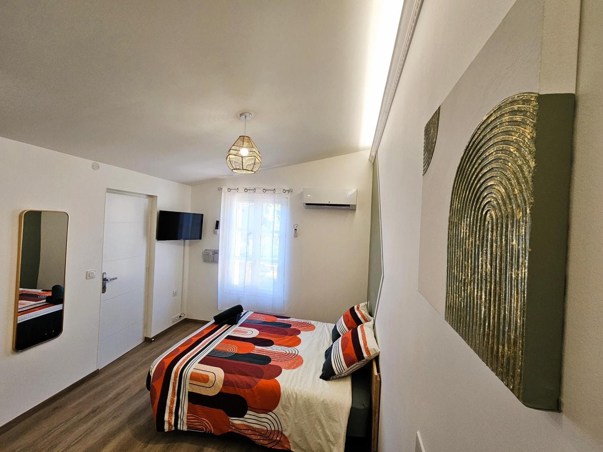 Tout Confort ! Ville, Climatisation, Parking, Wifi, Calme, Tv Carcassonne Buitenkant foto