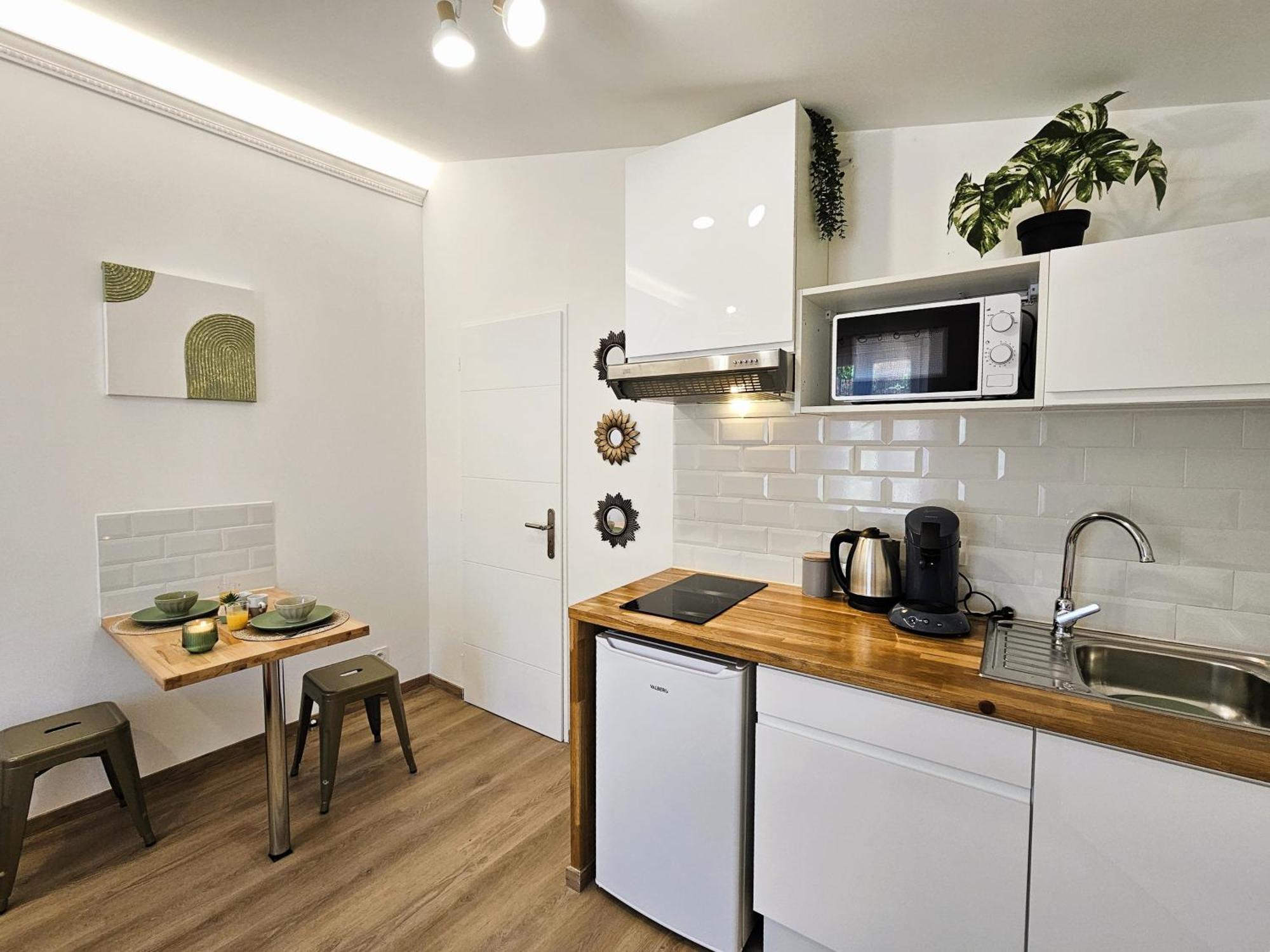 Tout Confort ! Ville, Climatisation, Parking, Wifi, Calme, Tv Carcassonne Buitenkant foto